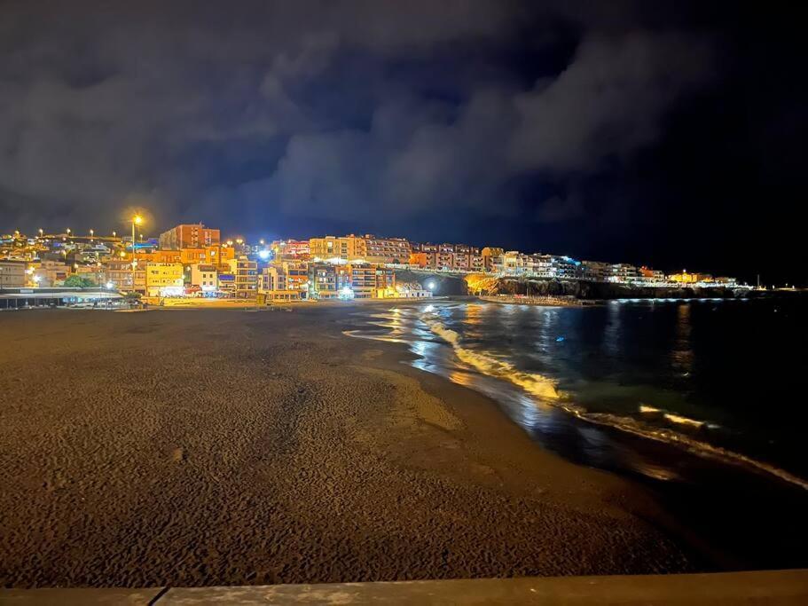 Pieds Dans L'Eau - Vue Sur Mer - Playa De Melenara Bagian luar foto